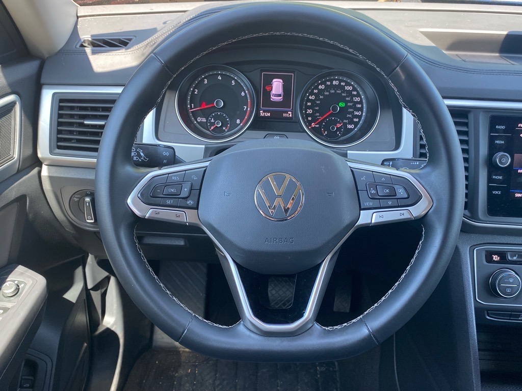 Vehicle image 4 of 17