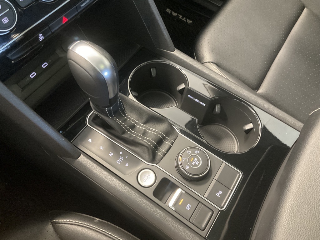 2021 Volkswagen Atlas 2.0T SEL Image 25 of 31