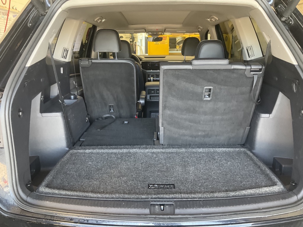2021 Volkswagen Atlas 2.0T SEL Image 10 of 31