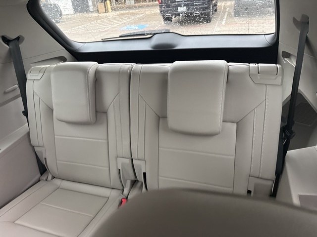 2021 Volkswagen Atlas 2.0T SEL Image 7 of 13