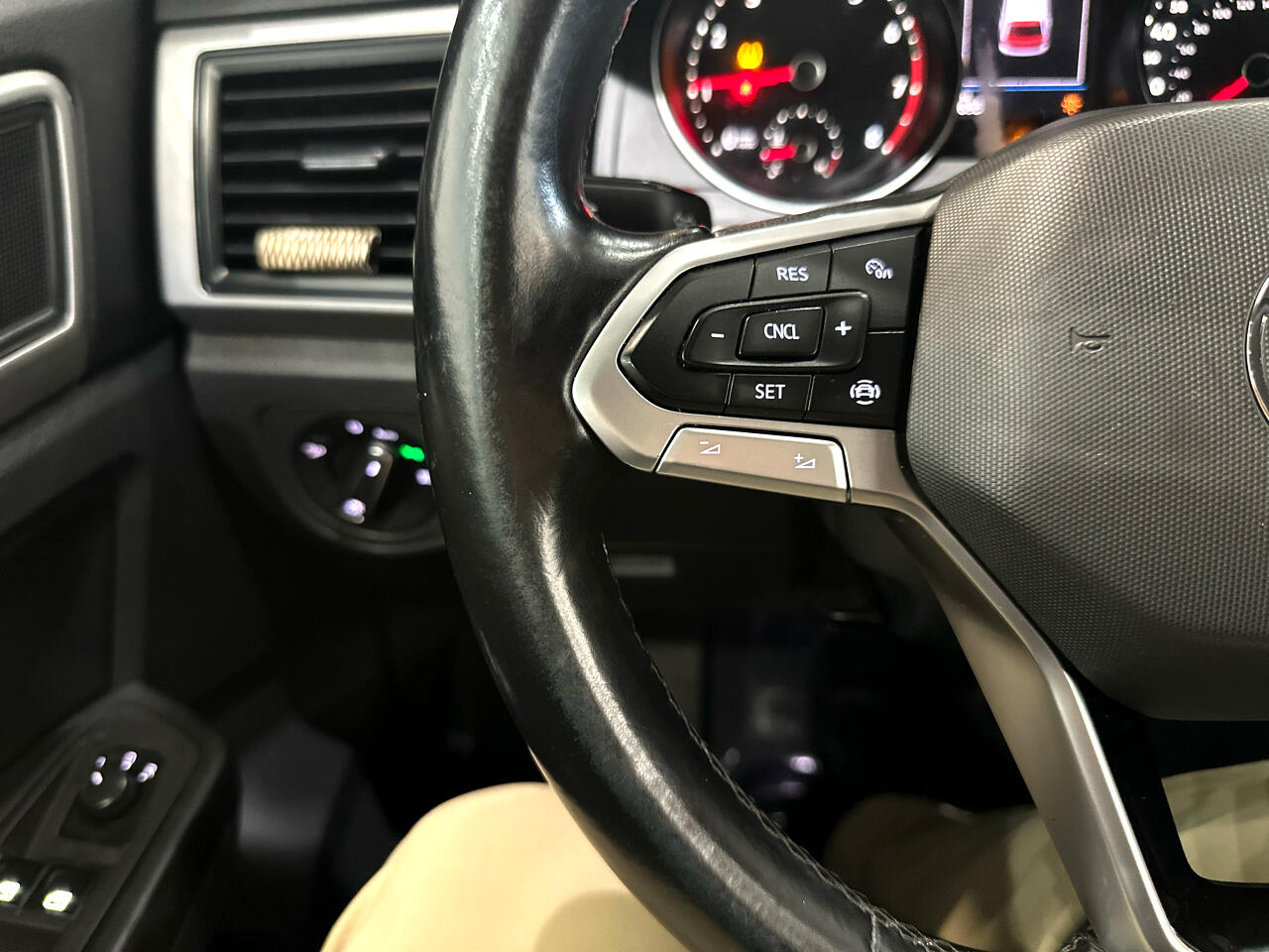 2021 Volkswagen Atlas 2.0T SE Image 19 of 29