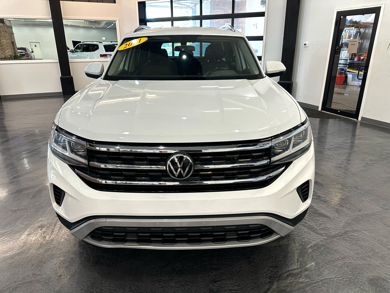 2021 Volkswagen Atlas 2.0T SE Image 3 of 29