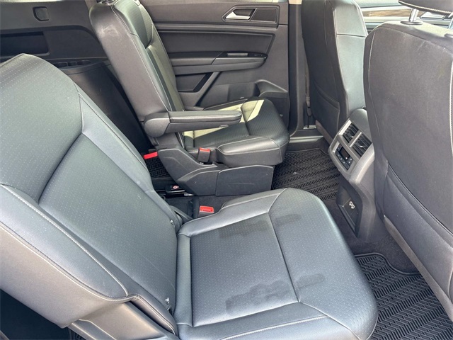 2021 Volkswagen Atlas 2.0T SE Technology Image 11 of 35
