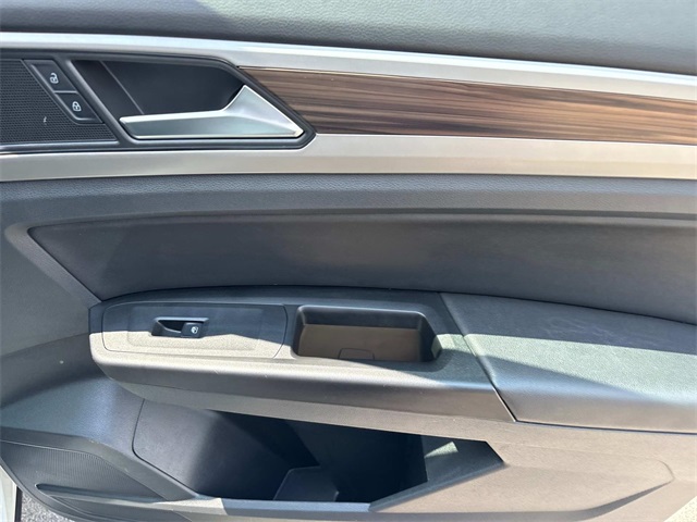 2021 Volkswagen Atlas 2.0T SE Technology Image 28 of 35