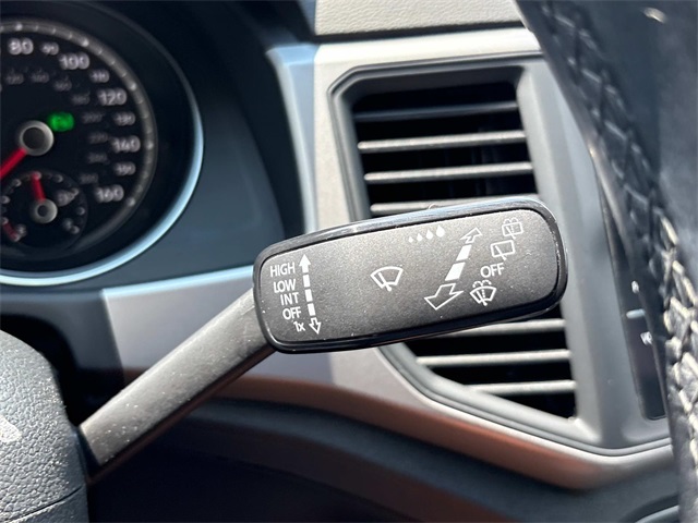2021 Volkswagen Atlas 2.0T SE Technology Image 24 of 35