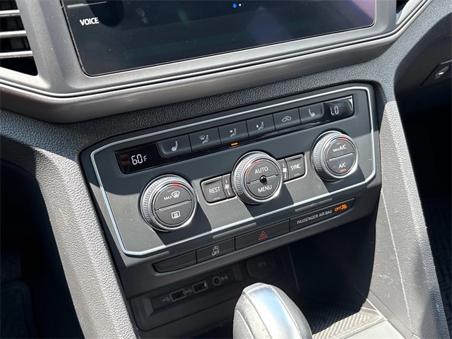 2021 Volkswagen Atlas 2.0T SE Technology Image 23 of 35