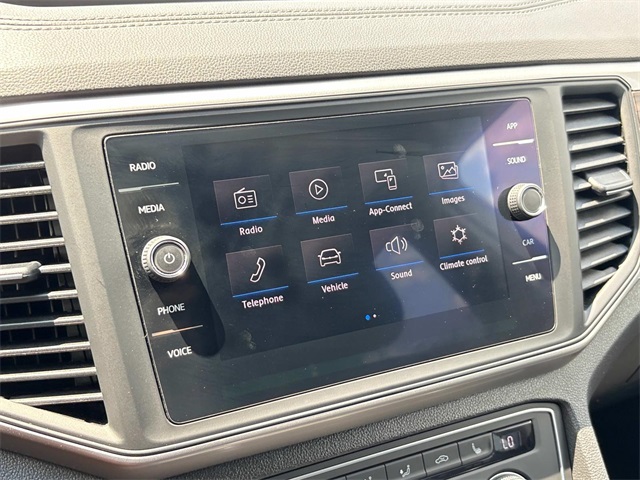 2021 Volkswagen Atlas 2.0T SE Technology Image 21 of 35