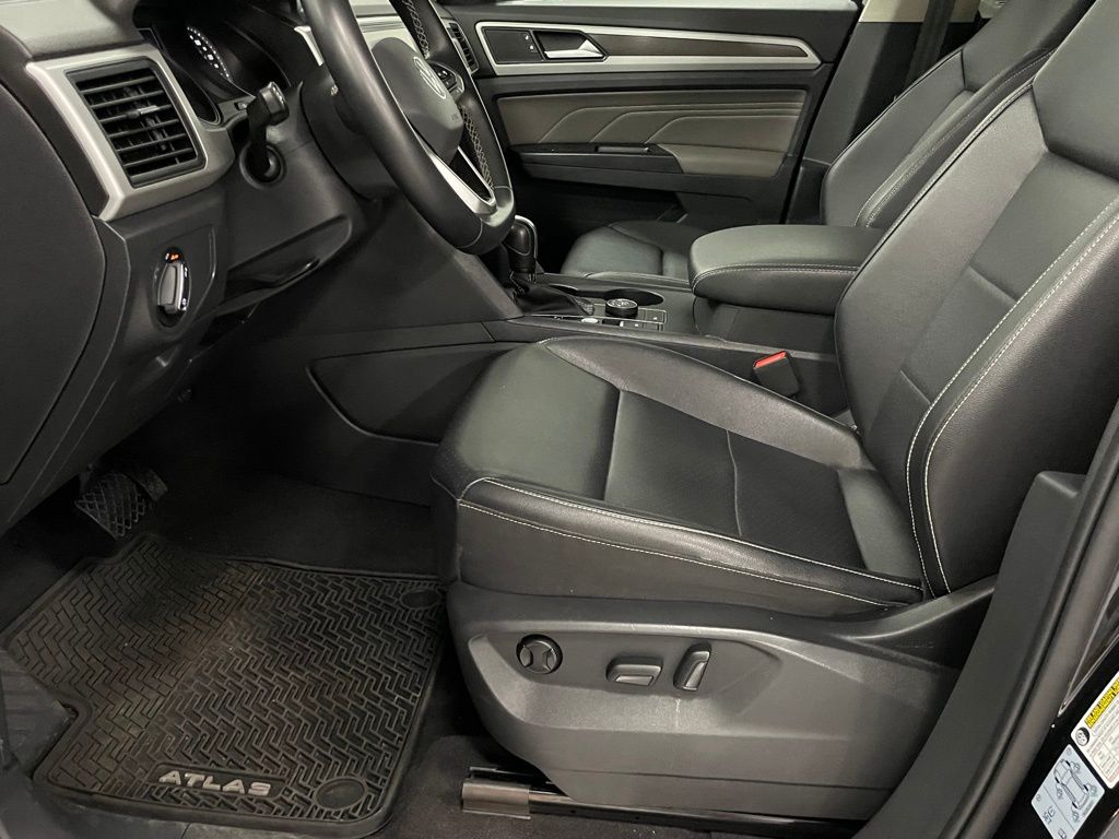 2021 Volkswagen Atlas 2.0T SE Technology Image 14 of 28