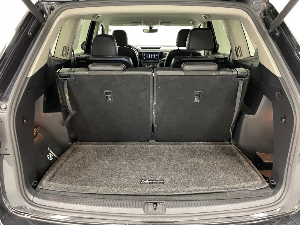 2021 Volkswagen Atlas 2.0T SE Technology Image 10 of 28