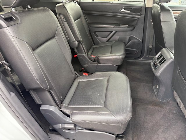 2021 Volkswagen Atlas 2.0T SE Technology Image 14 of 35