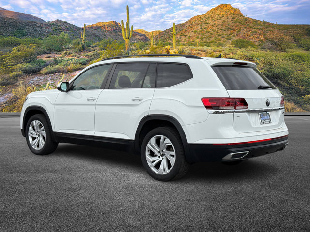 2021 Volkswagen Atlas 2.0T SE Technology Image 8 of 35