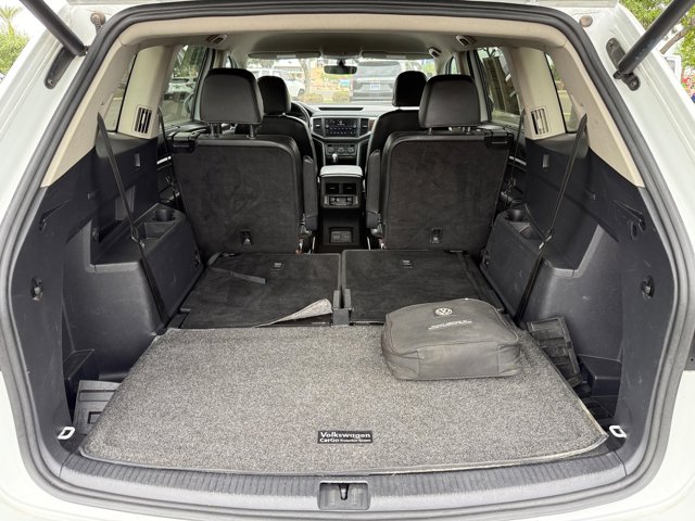 2021 Volkswagen Atlas 2.0T SE Technology Image 12 of 35
