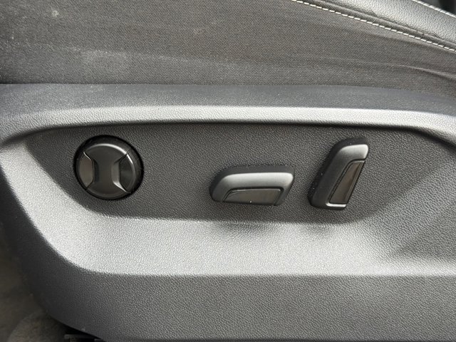 2021 Volkswagen Atlas 2.0T SE Technology Image 26 of 35