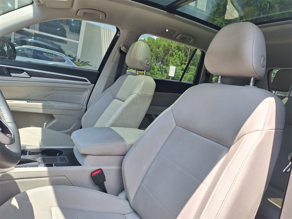 2021 Volkswagen Atlas 2.0T SE Technology Image 14 of 28