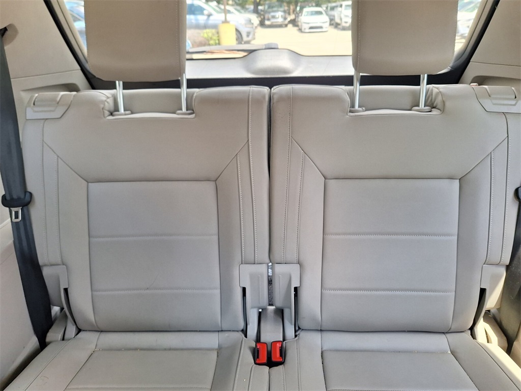 2021 Volkswagen Atlas 2.0T SE Technology Image 18 of 28