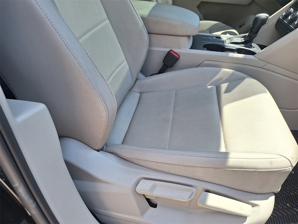 2021 Volkswagen Atlas 2.0T SE Technology Image 15 of 28