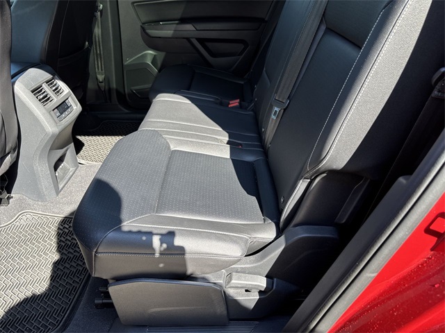 2021 Volkswagen Atlas 2.0T SE Technology Image 15 of 34