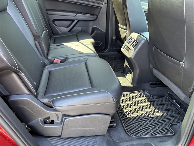 2021 Volkswagen Atlas 2.0T SE Technology Image 14 of 34