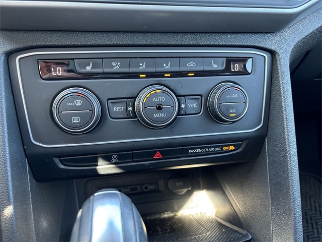 2021 Volkswagen Atlas 2.0T SE Technology Image 25 of 34