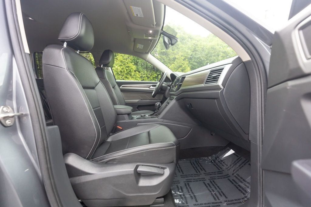 2021 Volkswagen Atlas 3.6L V6 SE Technology Image 19 of 37