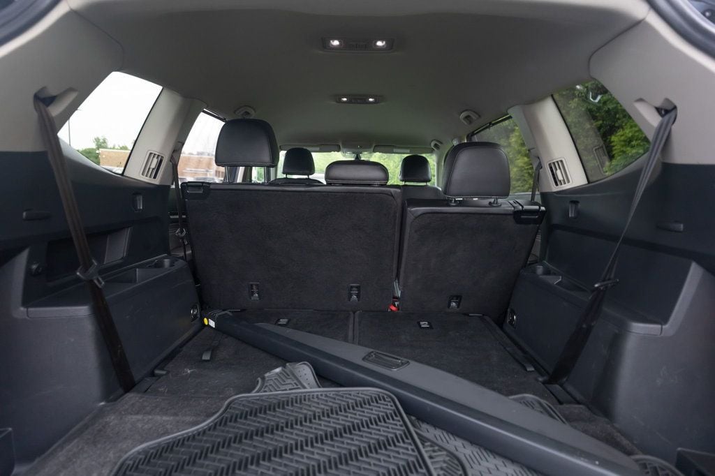 2021 Volkswagen Atlas 3.6L V6 SE Technology Image 18 of 37