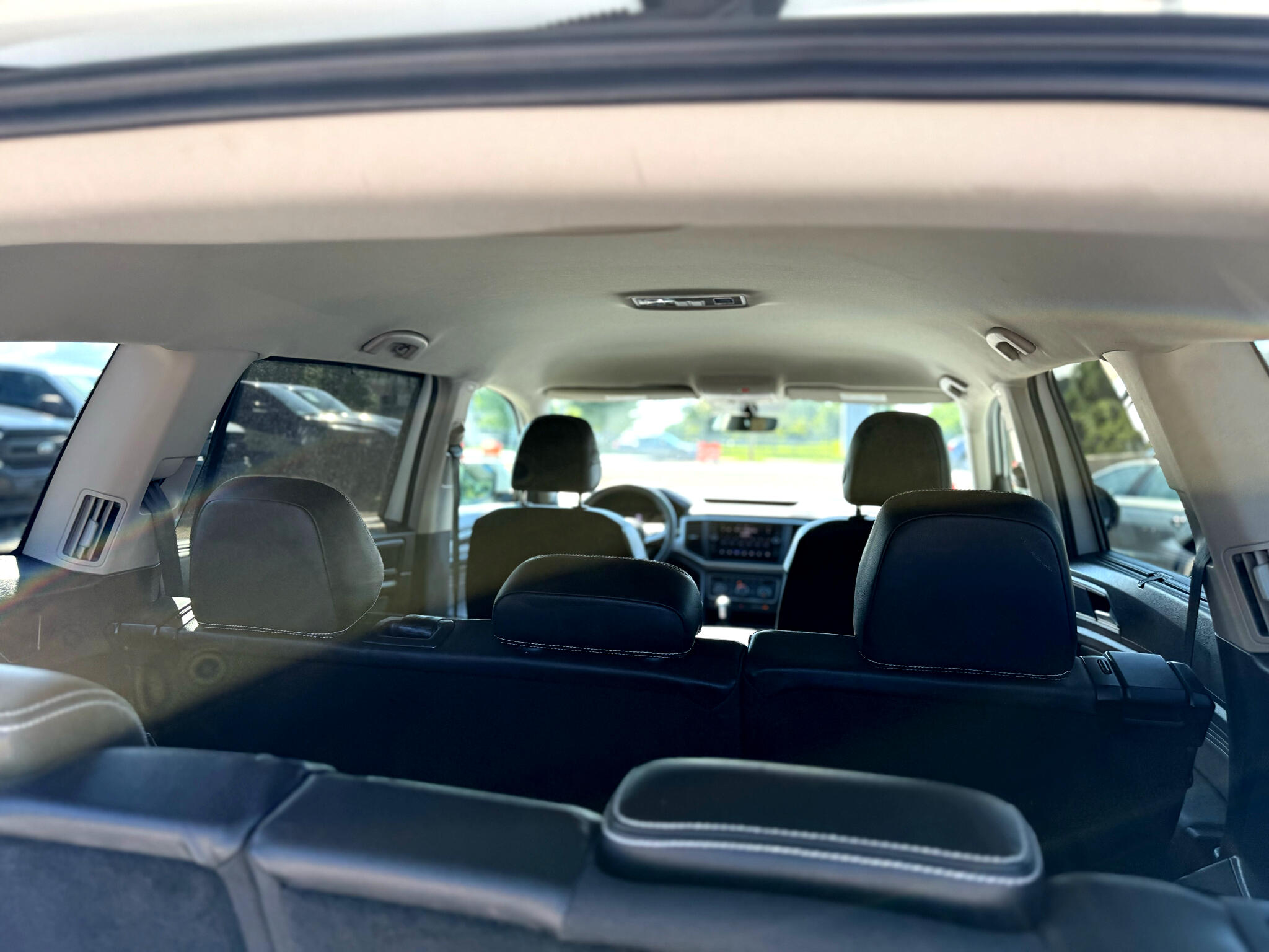 Vehicle image 39 of 43