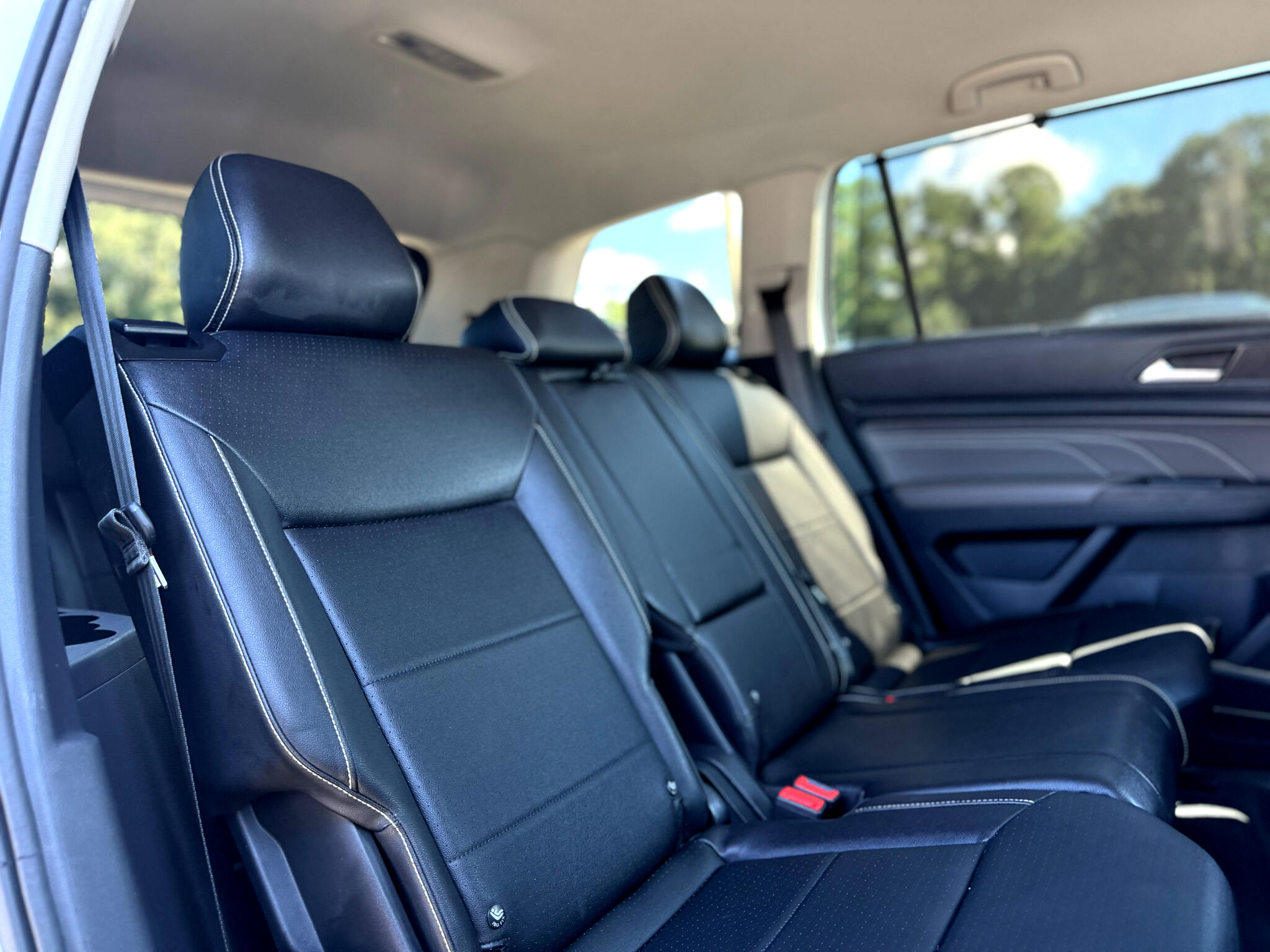 Vehicle image 9 of 43