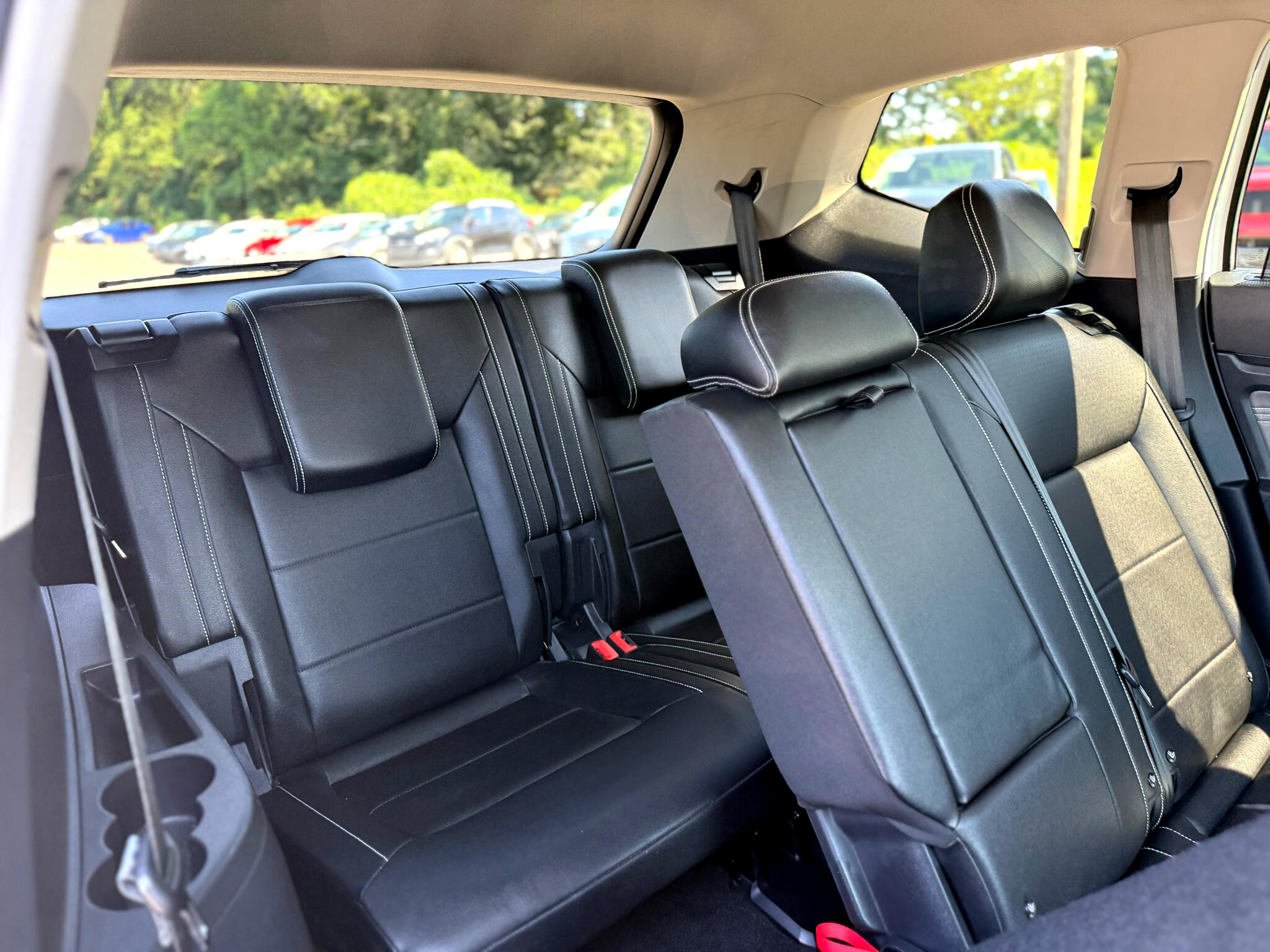 Vehicle image 8 of 43