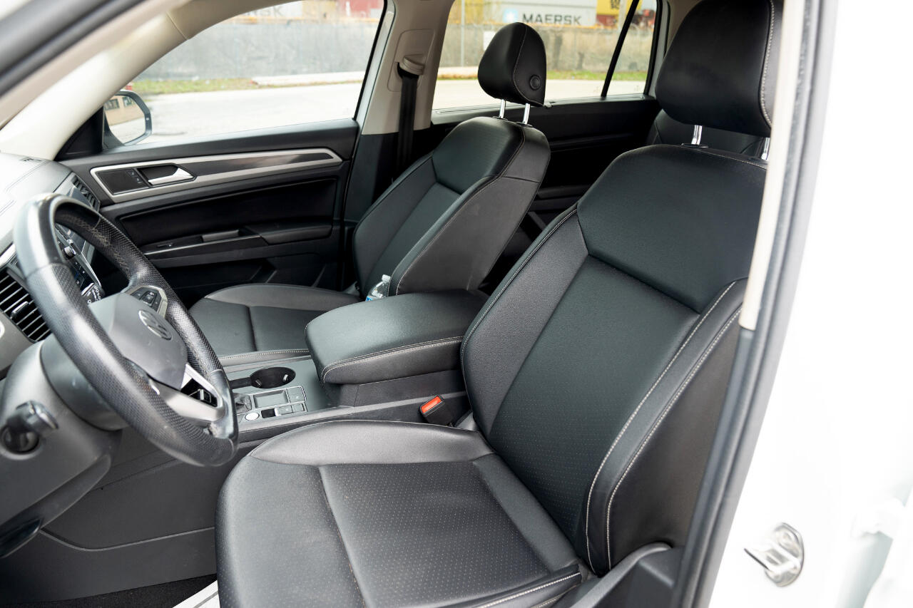 2021 Volkswagen Atlas 3.6L V6 SE Technology R-Line Image 48 of 51