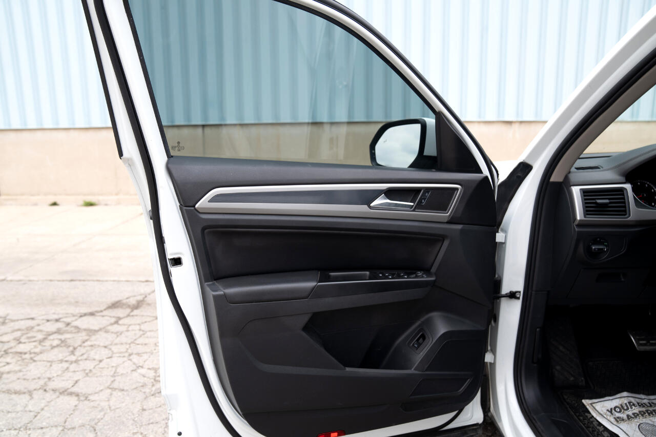 2021 Volkswagen Atlas 3.6L V6 SE Technology R-Line Image 23 of 51