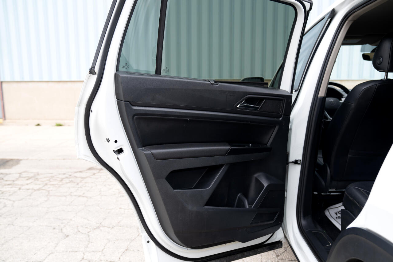 2021 Volkswagen Atlas 3.6L V6 SE Technology R-Line Image 30 of 51