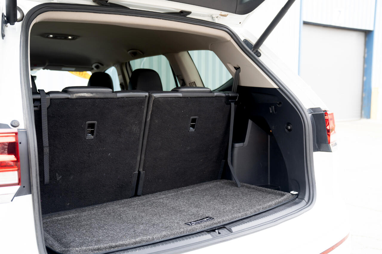 2021 Volkswagen Atlas 3.6L V6 SE Technology R-Line Image 20 of 51