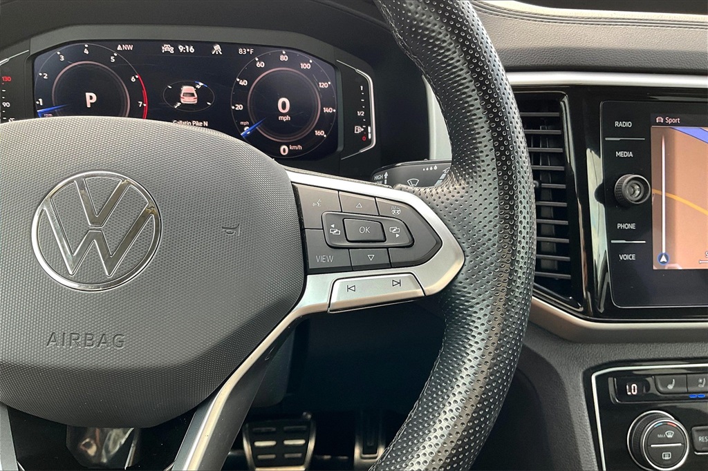2021 Volkswagen Atlas 3.6L V6 SEL Premium R-Line Image 21 of 32