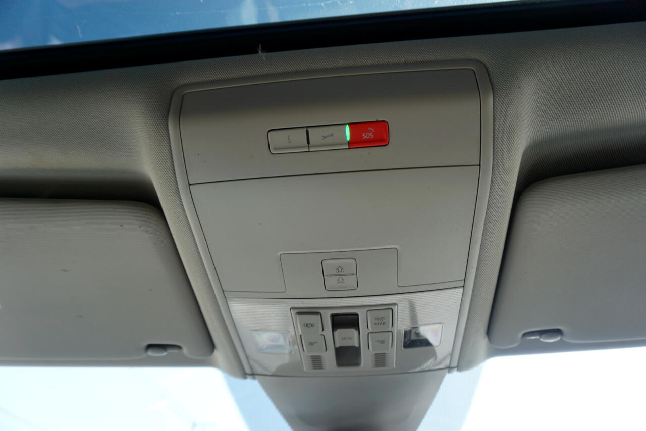 Vehicle image 18 of 29