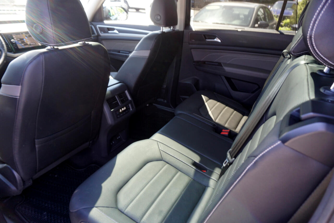 Vehicle image 10 of 29
