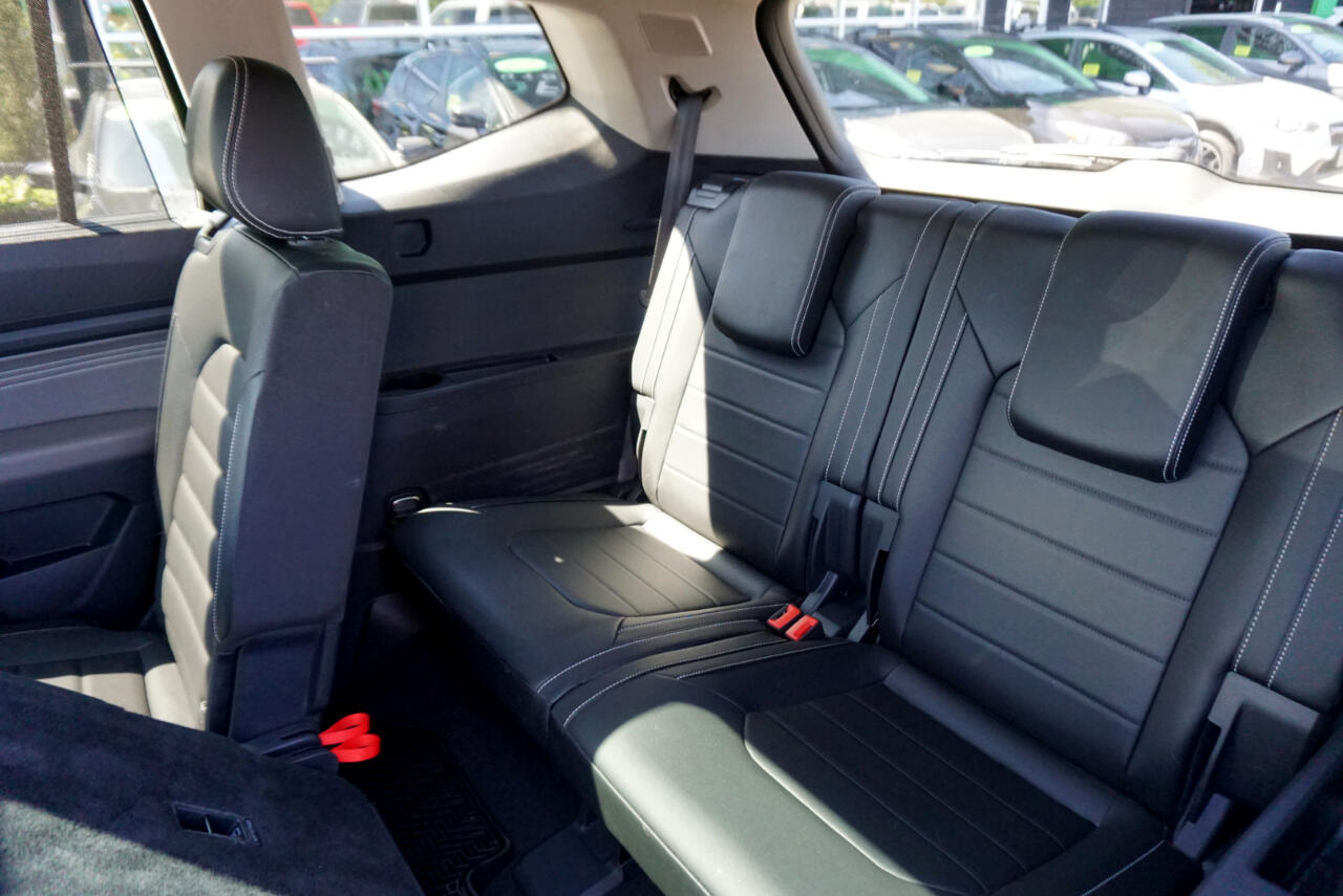 Vehicle image 11 of 29