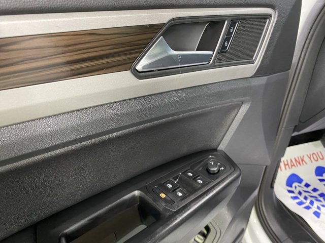 2021 Volkswagen Atlas 3.6L V6 SE Technology Image 27 of 50