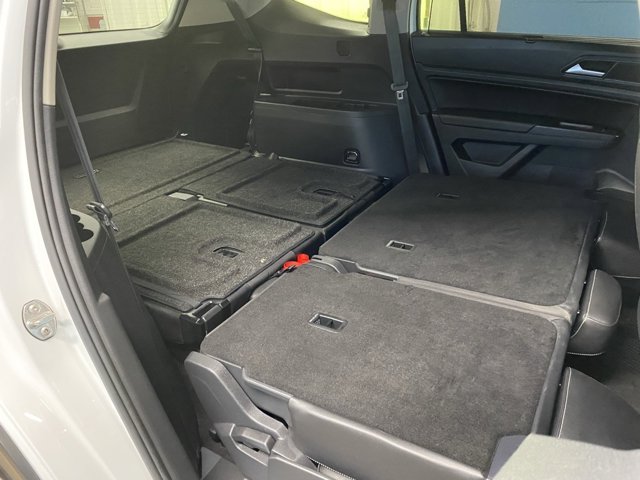 2021 Volkswagen Atlas 3.6L V6 SE Technology Image 44 of 50
