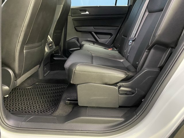 2021 Volkswagen Atlas 3.6L V6 SE Technology Image 30 of 50