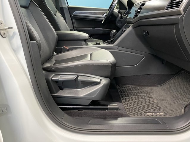 2021 Volkswagen Atlas 3.6L V6 SE Technology Image 47 of 50