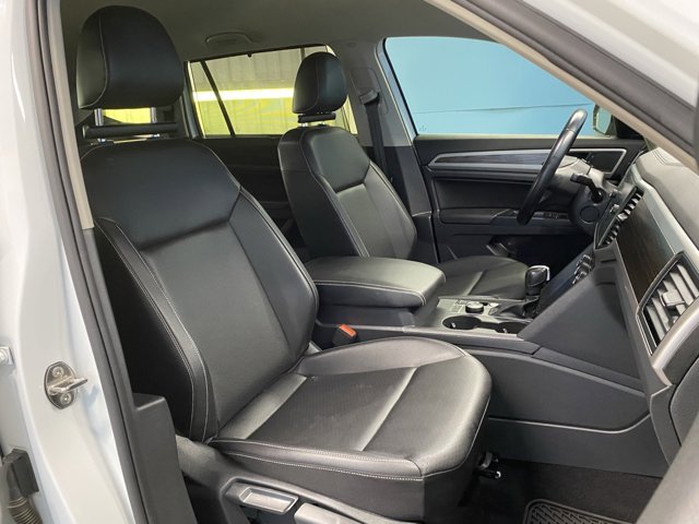 2021 Volkswagen Atlas 3.6L V6 SE Technology Image 48 of 50