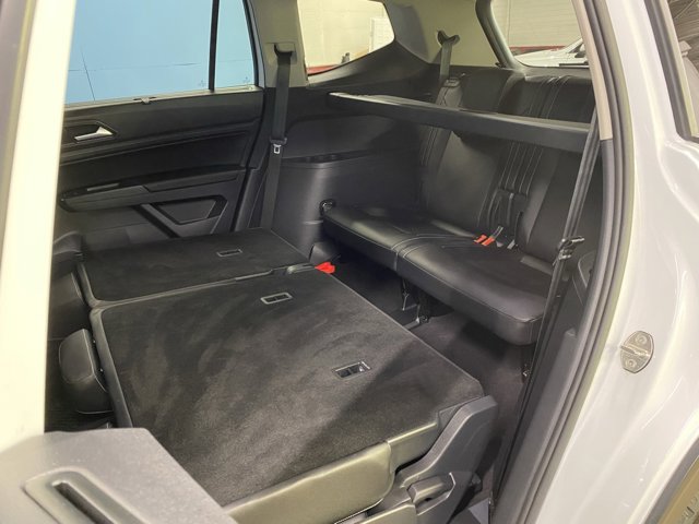 2021 Volkswagen Atlas 3.6L V6 SE Technology Image 32 of 50
