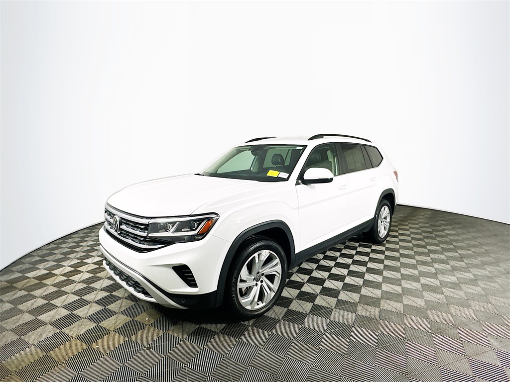 2021 Volkswagen Atlas 3.6L V6 SE Technology Image 1 of 35