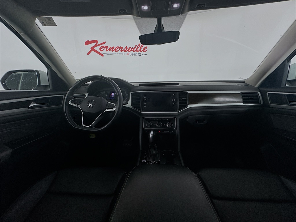 2021 Volkswagen Atlas 3.6L V6 SE Technology Image 17 of 35