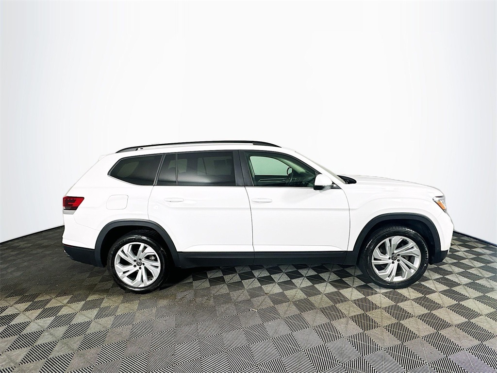 2021 Volkswagen Atlas 3.6L V6 SE Technology Image 4 of 35
