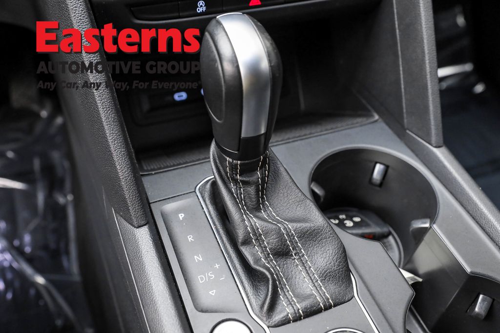 2021 Volkswagen Atlas 3.6L V6 SE Technology Image 53 of 66