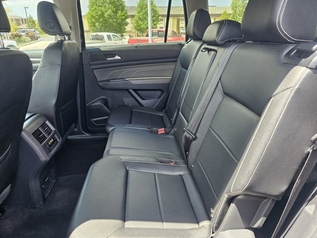 Vehicle image 12 of 32