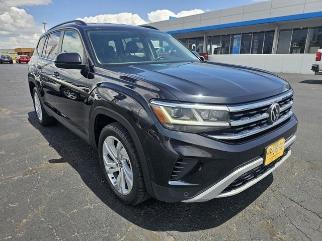 Vehicle image 3 of 32