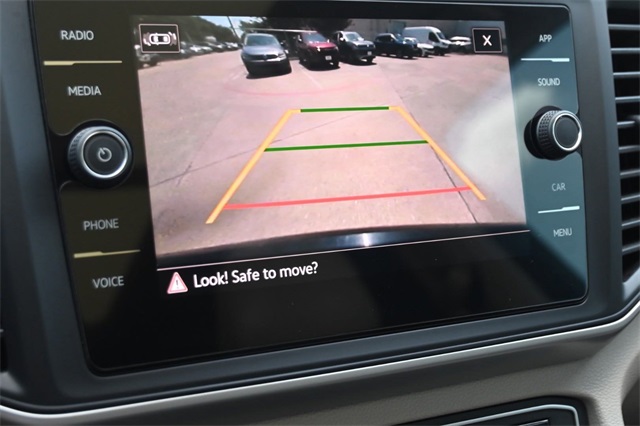 2021 Volkswagen Atlas 3.6L V6 SE Technology Image 15 of 31