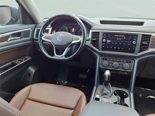 2021 Volkswagen Atlas 3.6L V6 SE Technology Image 15 of 26